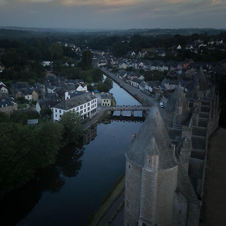 Hotel Restaurant Du Chateau Josselin Dış mekan fotoğraf